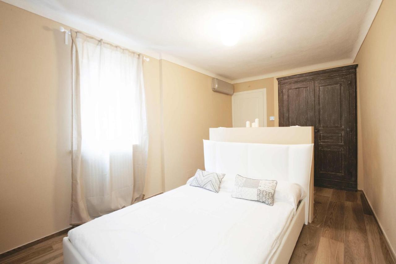 Dimora Della Rocca Bed & Breakfast Costigliole d'Asti Ngoại thất bức ảnh